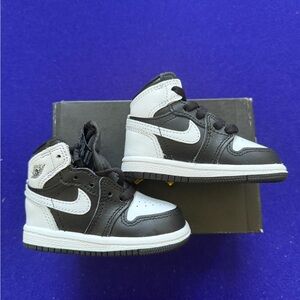 Air Jordan 1 Retro High OG TD Black White Sneakers Kids Size 4C